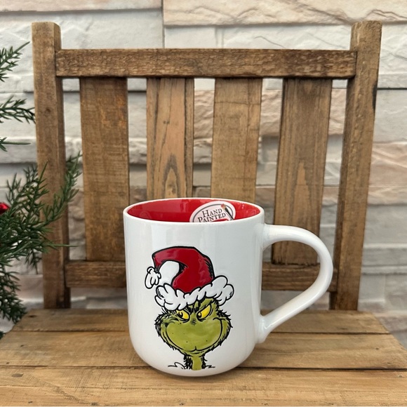 🆕 Grinch Christmas Mug with Santa Hat Double-Sided Mug! - Picture 8 of 9